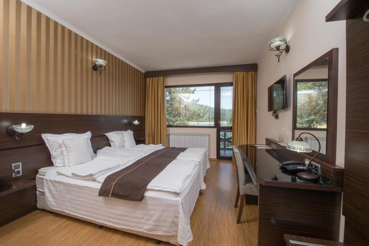 Family Hotel Hebar Batak Esterno foto