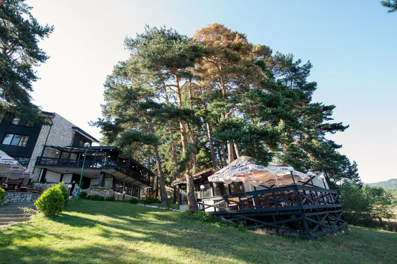 Family Hotel Hebar Batak Esterno foto