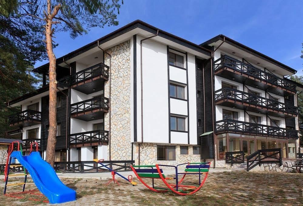 Family Hotel Hebar Batak Esterno foto